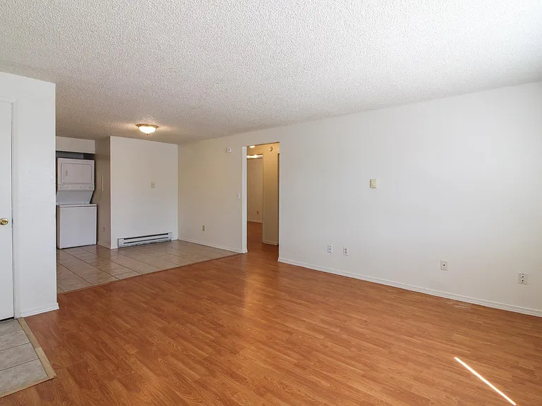 3510 W 10th Ave #B — Photo 3