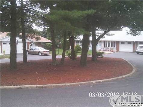 3rd image of 912A Dumbarton Dr