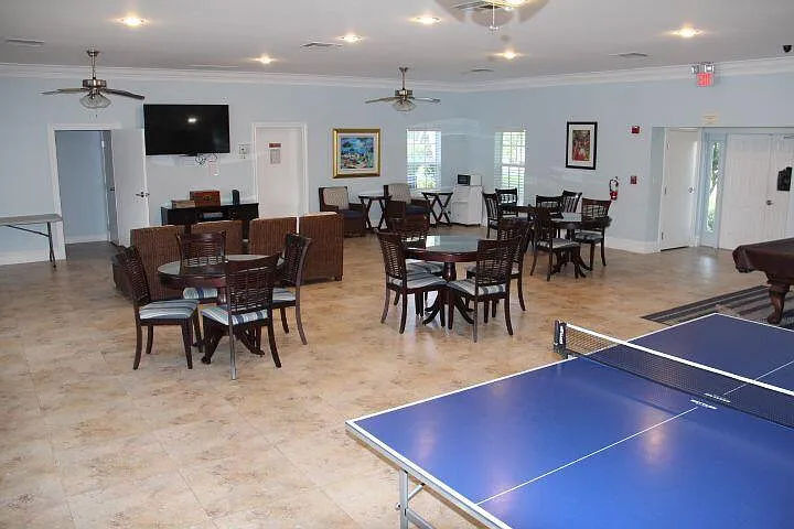 6219 Bay Club Dr #2 — Photo 38