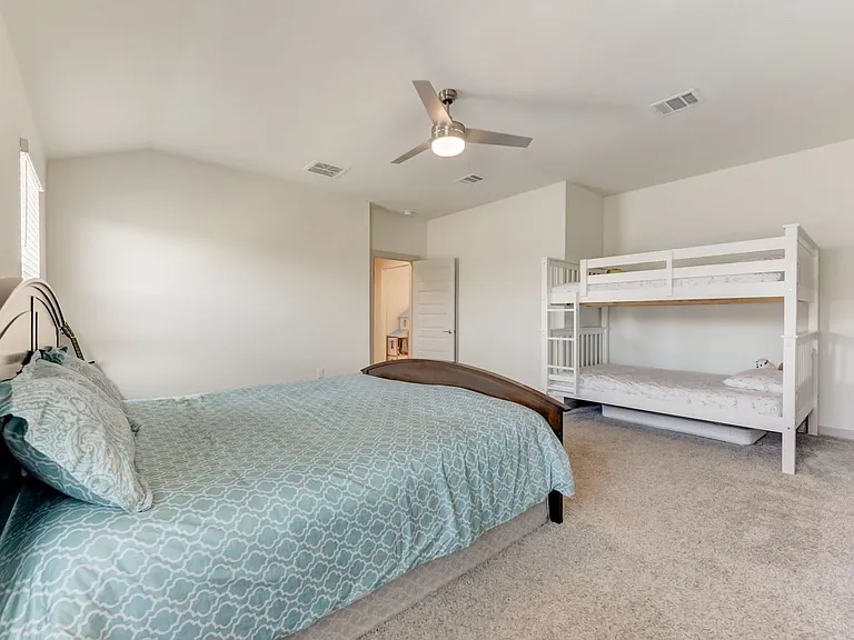 109 Cupreata Ln — Photo 25