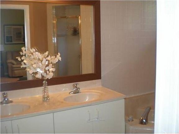 4th image of 21394 Marina Cove Cir APT 11H