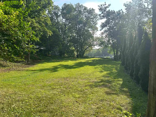 9028 N County Road F, Edgerton, WI 53534