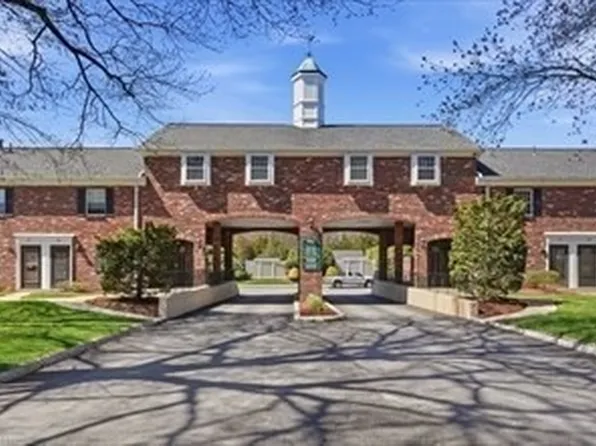 1711 Windsor Dr #1711, Framingham, MA 01701