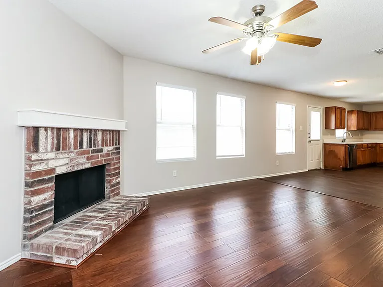 8750 Gray Fox Ct — Photo 5