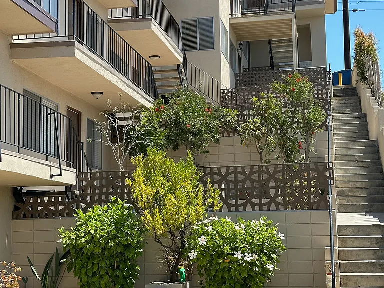 840 Haverford Ave #7 — Photo 3