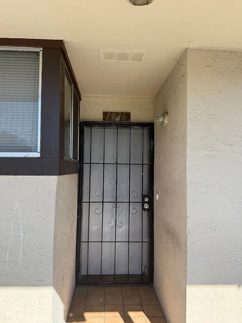 1936 Sutter Street — Photo 2
