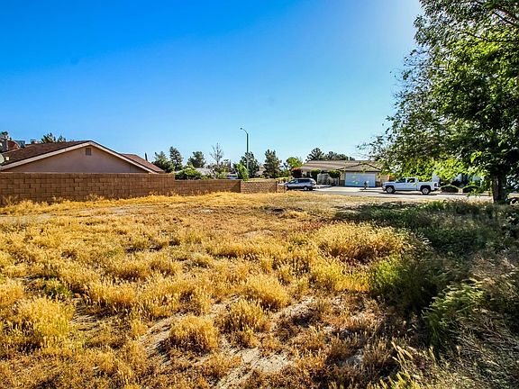 4th image of 13759 Bel Air Dr
