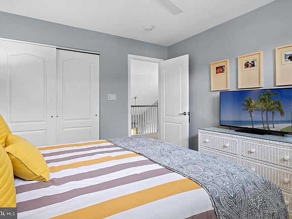 5th image of 20220 Catherine Ct #14