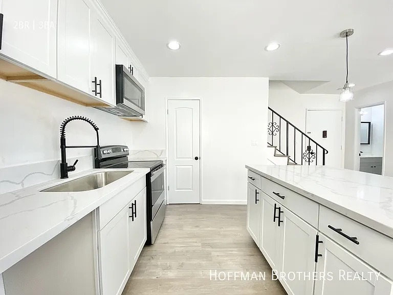 1206 S Holt Ave #5 — Photo 7