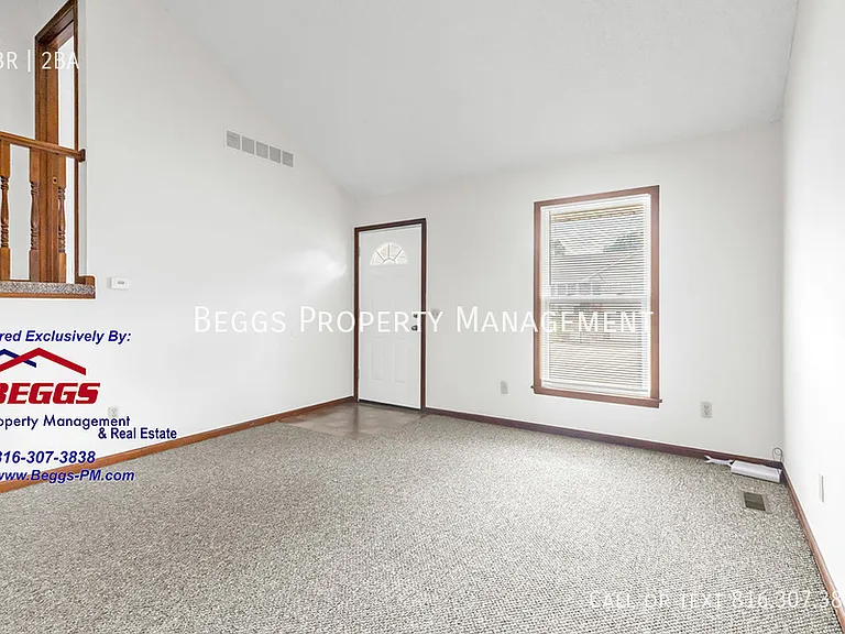 1410 Laurel St — Photo 4