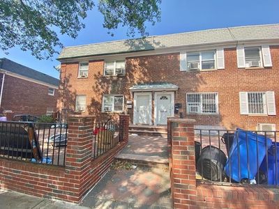 13759 70th Rd, Flushing, NY, 11367