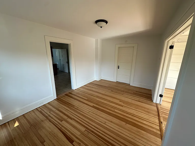 40 Smith St #2 — Photo 9