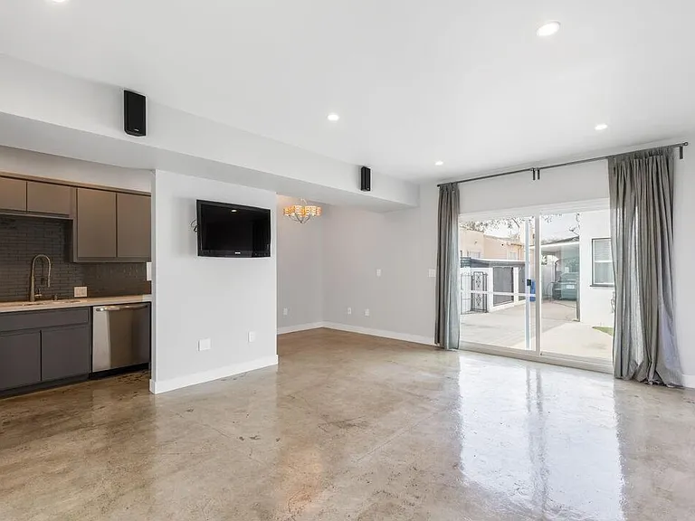 3798 Dublin Ave — Photo 13