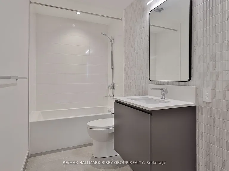 1414 Bayview Ave #605 — Photo 24