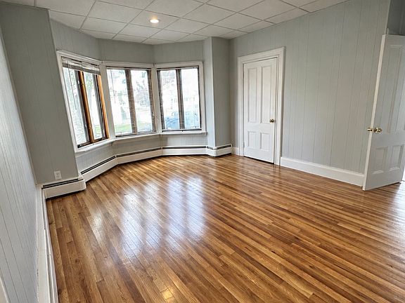 3rd image of 10 Mason St APT 1