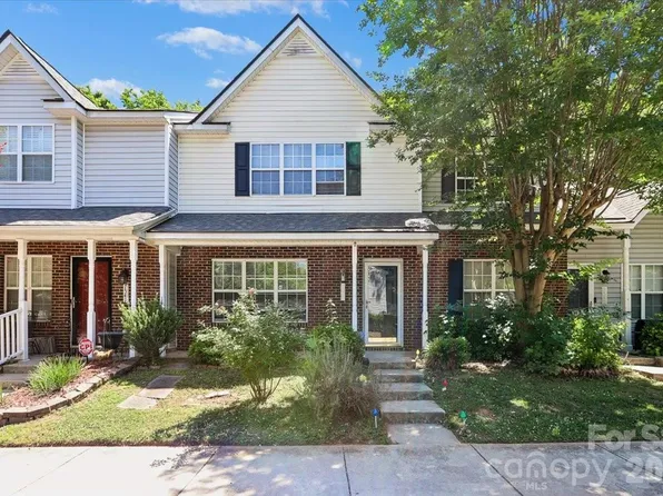 7543 Petrea Ln, Charlotte, NC 28227