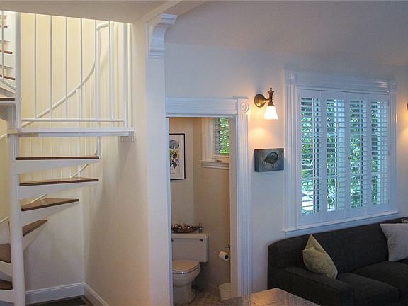 5th image of 1010 Dolores St #B