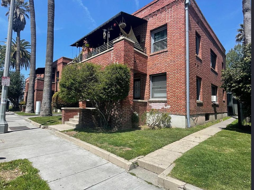 1st image of 237 E Villa St #237