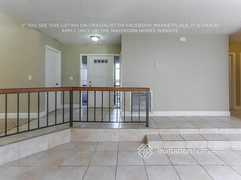 1153 SW 25th Ave — Photo 2