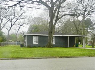 1117 N Valderas St, Angleton, TX 77515