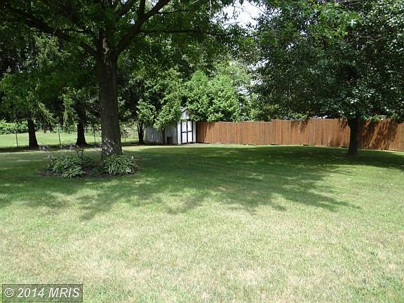 5th image of 15 Jackson Dr