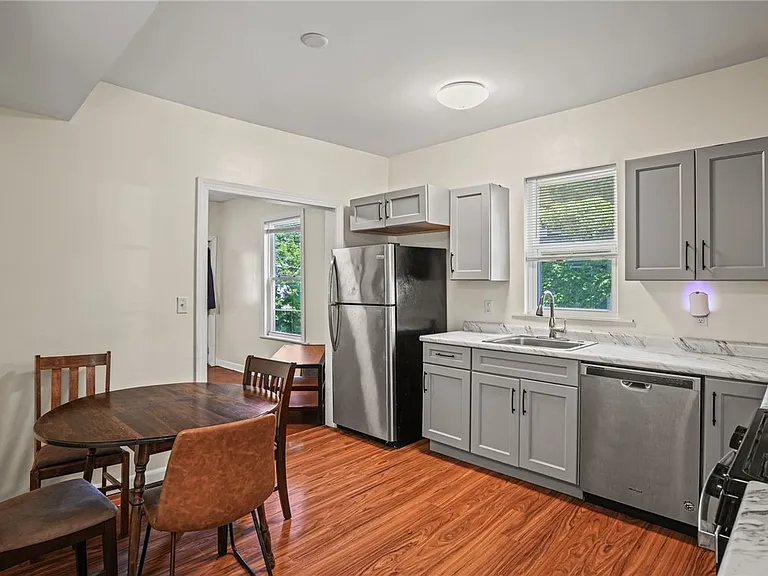 407 S Aurora St — Photo 16
