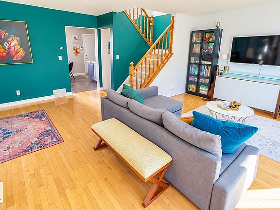 3rd image of 7019 189th St NW