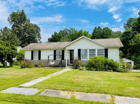 302 S Hopkinsville St, Nortonville, KY 42442