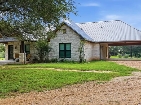 2656 River Bend Rd, Smithville, TX 78957