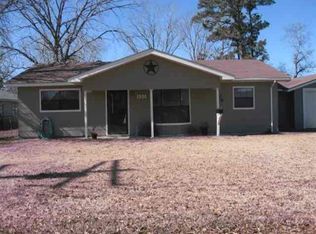 1938 6th St, Port Neches, TX 77651