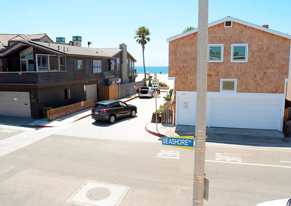 1st image of 109 41st St