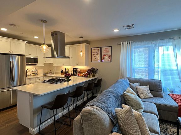 3rd image of 88 F St #2