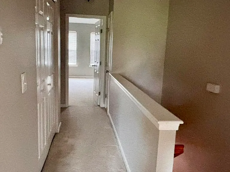 100 Stratford Lakes Dr #105 — Photo 5
