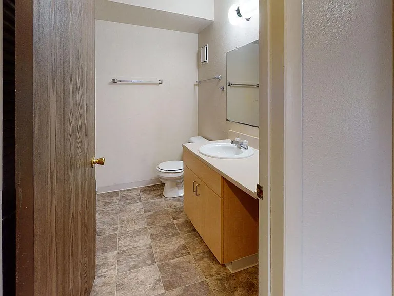 Trappers Cove Apartments — Photo 94