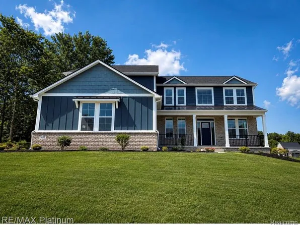 3659 Outback Trl, Pinckney, MI 48169