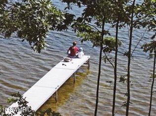 1455 W Waters Edge Dr, Scottville, MI 49454