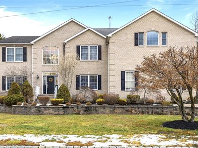 73 Big Piece Rd, Fairfield, NJ, 07004