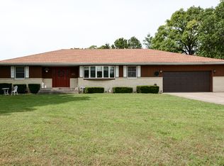 223 Chisholm Trl, Forsyth, MO 65653