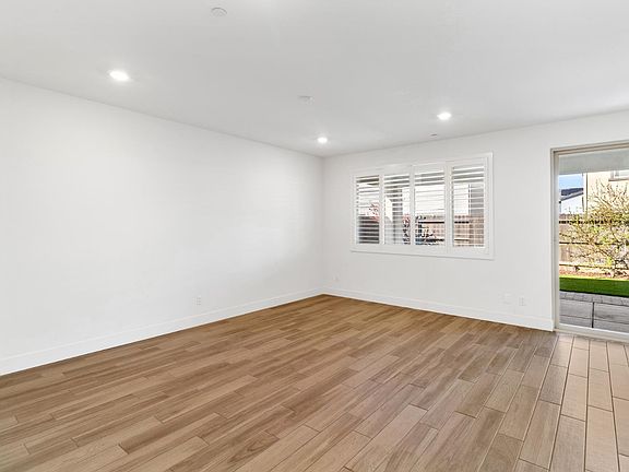 5th image of 4263 Orpheus Cir