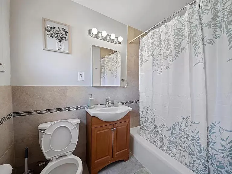 Ferndale Apartments 1 — Photo 10