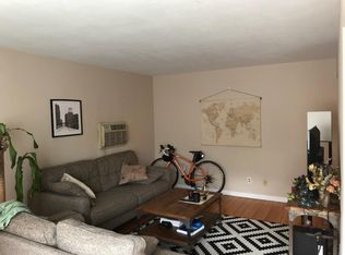 515 5th St SE APT 5, Minneapolis, MN 55414