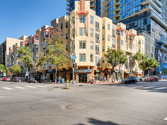 3rd image of 1435 India St Unit 414