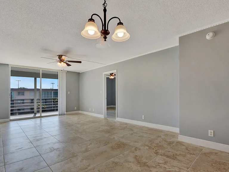4500 N Federal Hwy #316B — Photo 8