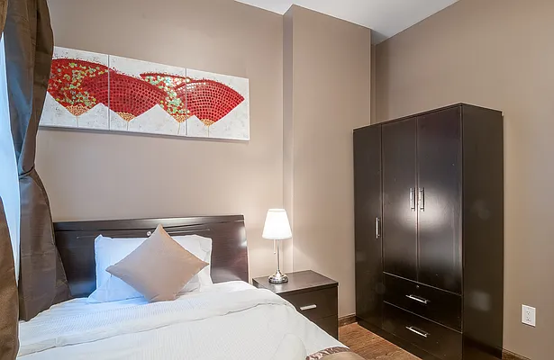 Rented by Townhouse Apartments | media 2