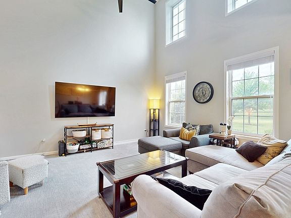 4th image of 14943 S Suffolk Ct