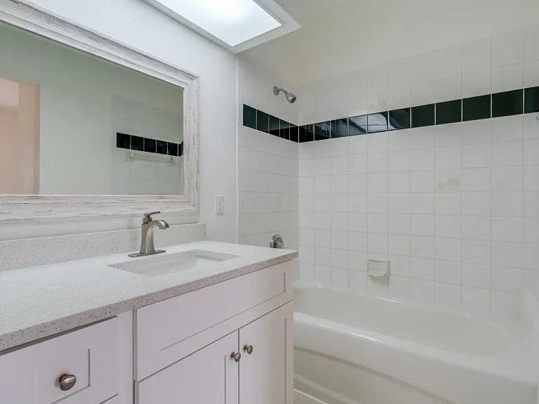 5612 Rose Garden Rd #204 — Photo 3