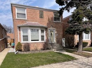 7016 W Berwyn Ave, Chicago, IL 60656