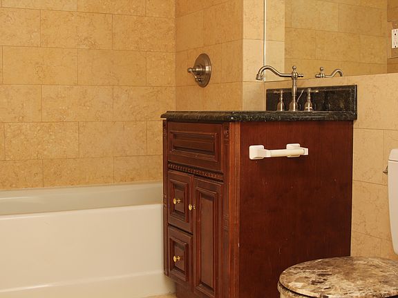 3rd image of 1332 E 14th St #4