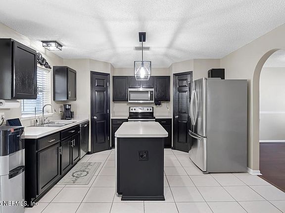 4th image of 12555 STERLING RUN Court
