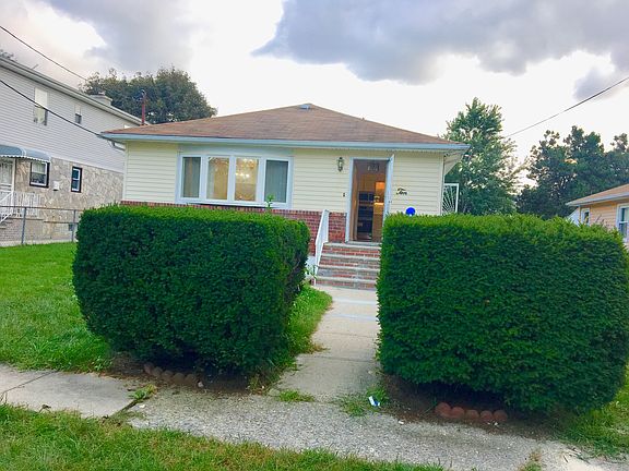2nd image of 10 Vanata Ct